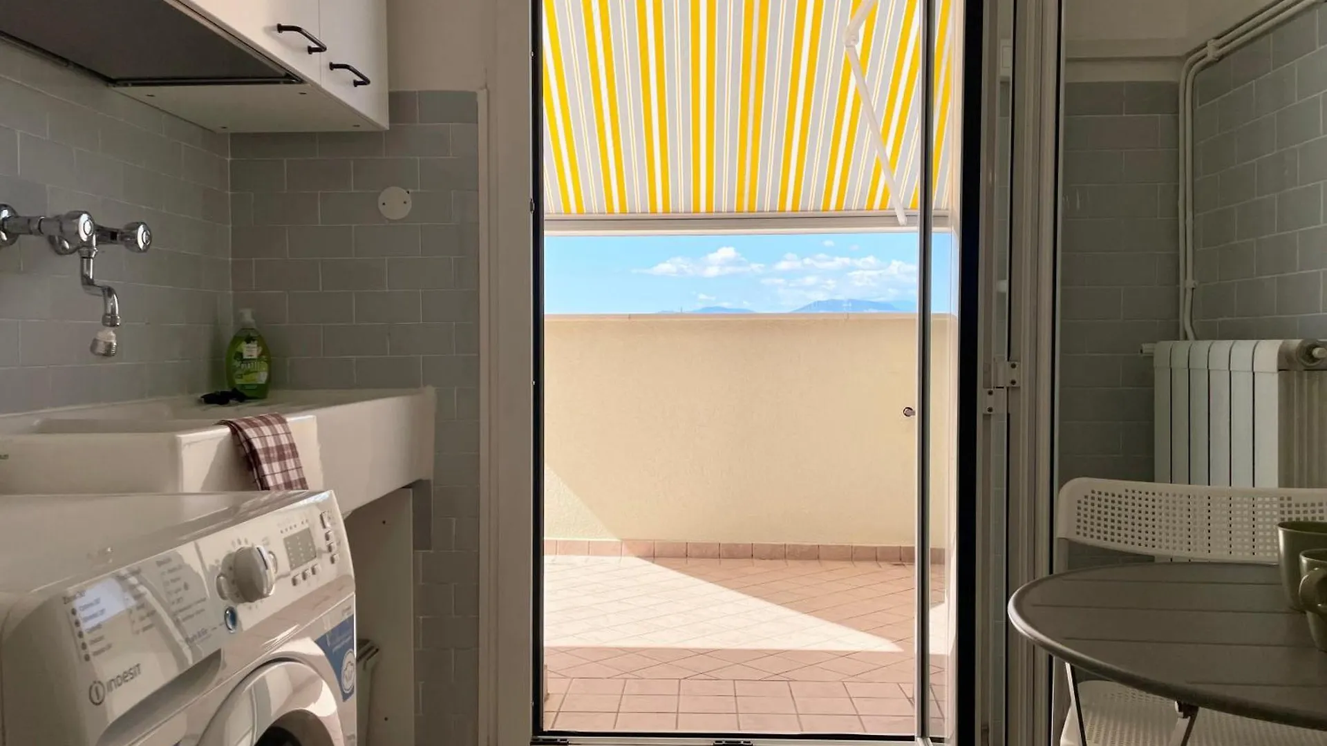 리미니 Trilocale Panoramico Vicino Al Mare- L'Attico Sulla Romagna 아파트